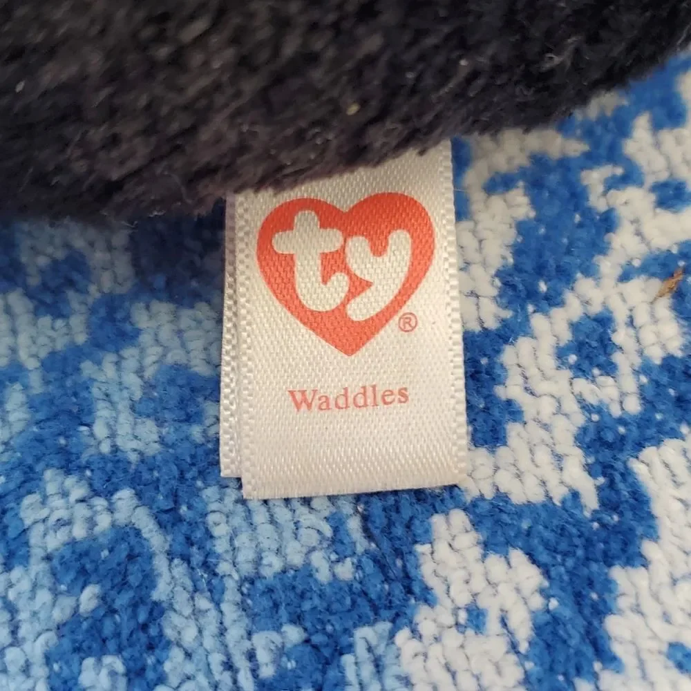 TY Waddles 2018 Penquin Purse